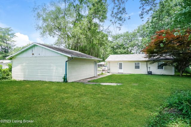 5810 Alanadale Dr, Louisville, KY 40272