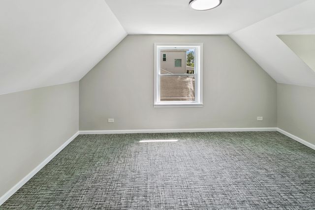9516 Jackson Avenue, Brookfield, IL 60513