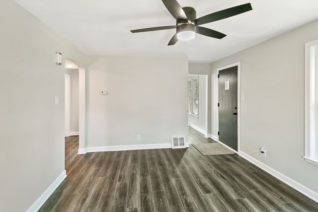 9516 Jackson Avenue, Brookfield, IL 60513
