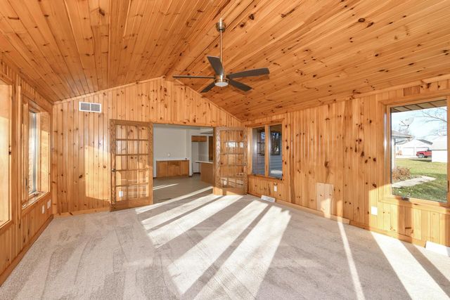 N5466 120 HIGHWAY, Burlington, WI 53105