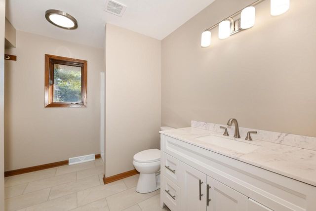 N5466 120 HIGHWAY, Burlington, WI 53105