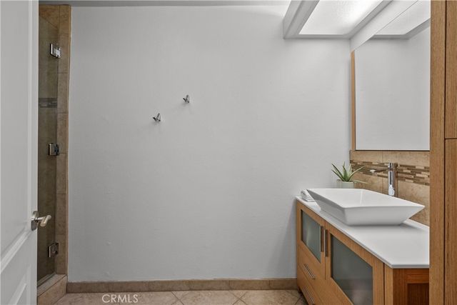 22371 Mission Circle, Chatsworth, CA 91311