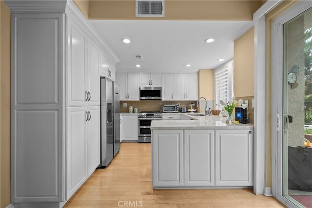 22371 Mission Circle, Chatsworth, CA 91311