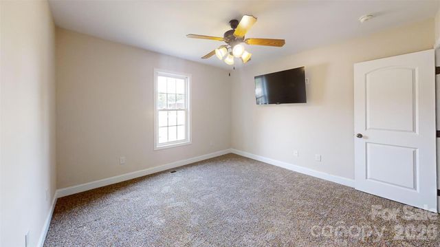 4240 Hunter Rhyne Road, Lincolnton, NC 28092