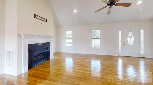 4240 Hunter Rhyne Road, Lincolnton, NC 28092
