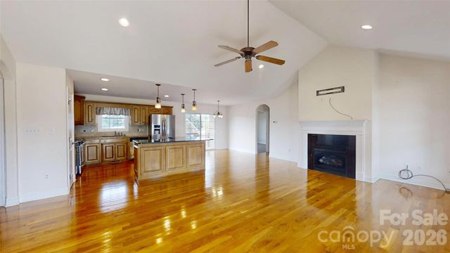 4240 Hunter Rhyne Road, Lincolnton, NC 28092