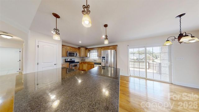 4240 Hunter Rhyne Road, Lincolnton, NC 28092