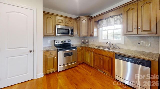 4240 Hunter Rhyne Road, Lincolnton, NC 28092