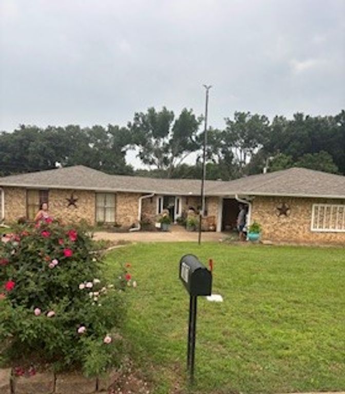 107 Guadalupe Drive, Athens, TX 75751