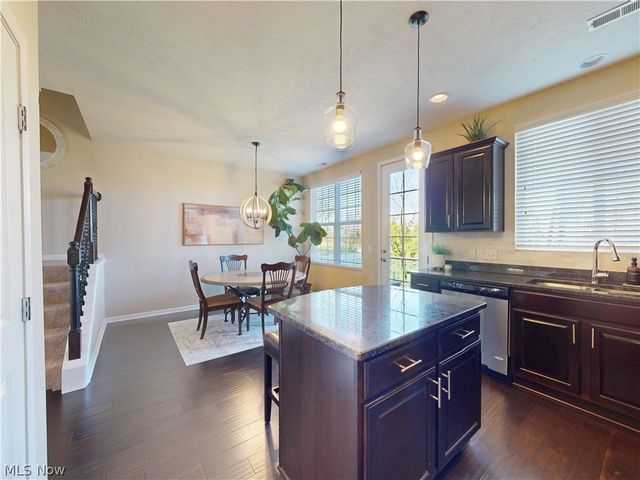 6144 N Pointe Drive, Pepper Pike, OH 44124
