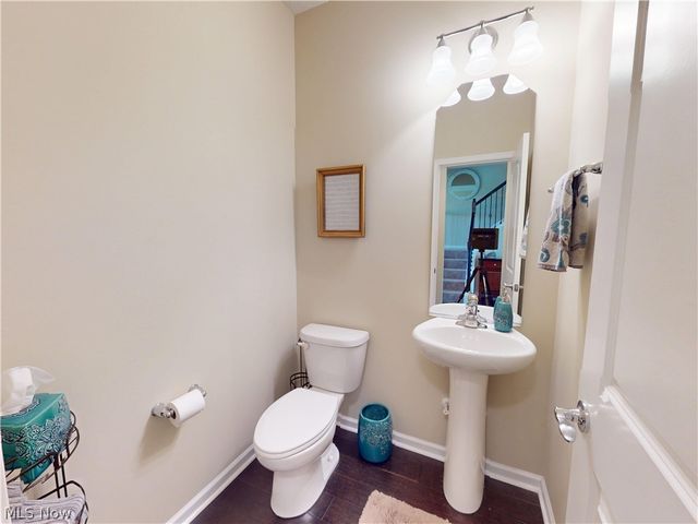 6144 N Pointe Drive, Pepper Pike, OH 44124