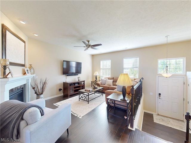 6144 N Pointe Drive, Pepper Pike, OH 44124