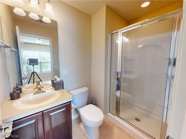 6144 N Pointe Drive, Pepper Pike, OH 44124