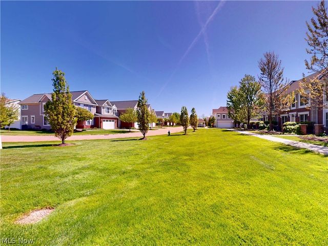 6144 N Pointe Drive, Pepper Pike, OH 44124