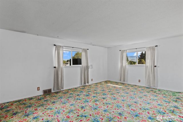 1427 2nd Street, Wenatchee, WA 98801