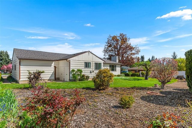 1427 2nd Street, Wenatchee, WA 98801