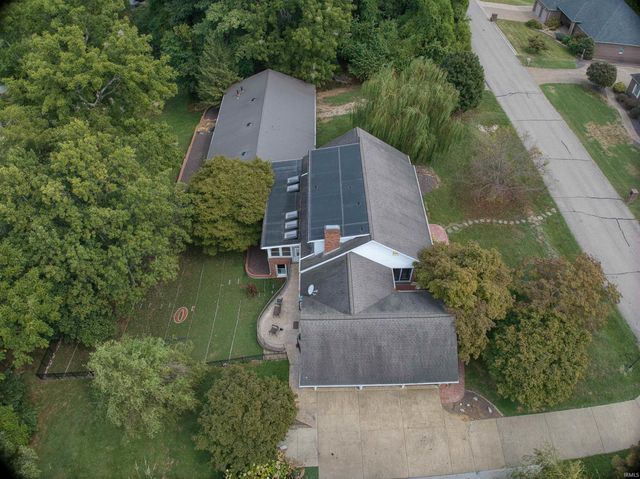 7366 Parkridge Road, Newburgh, IN 47630