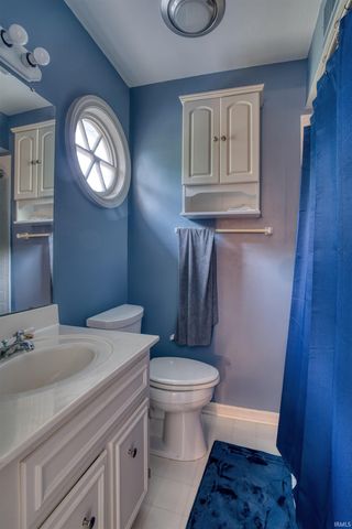 7366 Parkridge Road, Newburgh, IN 47630