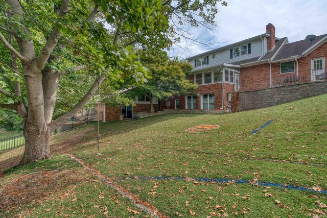 7366 Parkridge Road, Newburgh, IN 47630