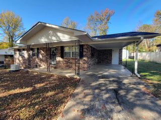 518 Pine St, Clinton, AR 72031