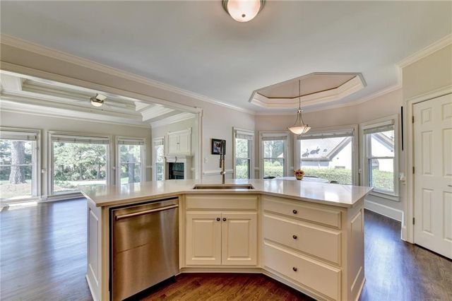 8015 ST MARLO COUNTRY CLUB Parkway, Duluth, GA 30097