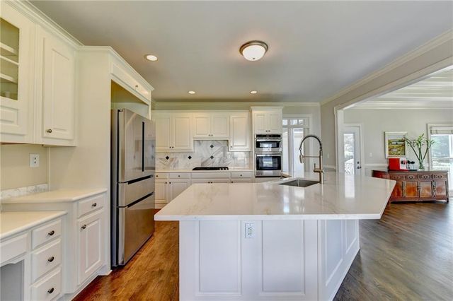 8015 ST MARLO COUNTRY CLUB Parkway, Duluth, GA 30097
