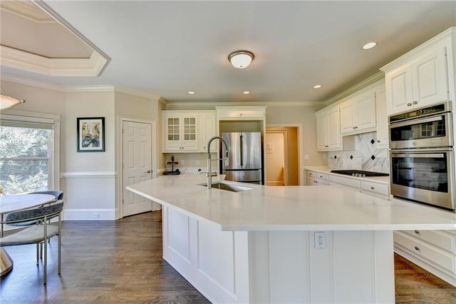 8015 ST MARLO COUNTRY CLUB Parkway, Duluth, GA 30097