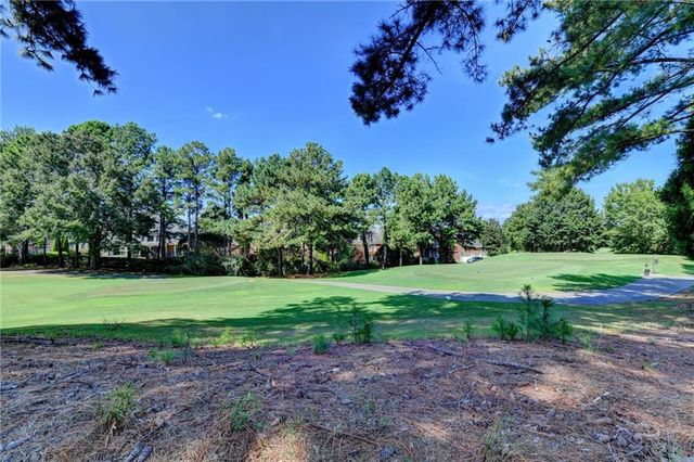8015 ST MARLO COUNTRY CLUB Parkway, Duluth, GA 30097
