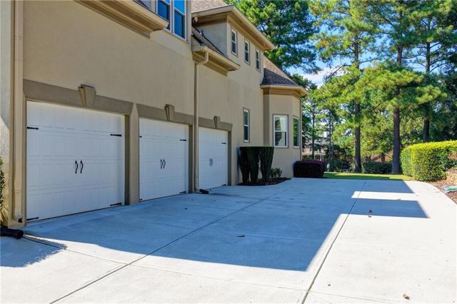 8015 ST MARLO COUNTRY CLUB Parkway, Duluth, GA 30097