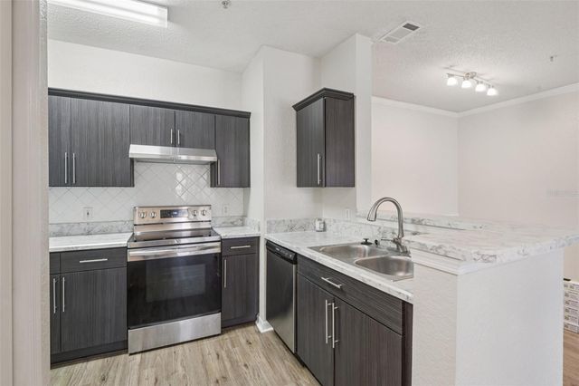 18001 RICHMOND PLACE DRIVE 1213, Tampa, FL 33647