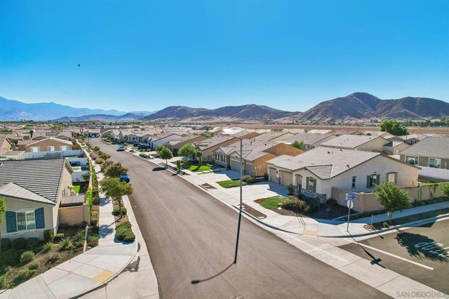5587 Manila, Hemet, CA 92545
