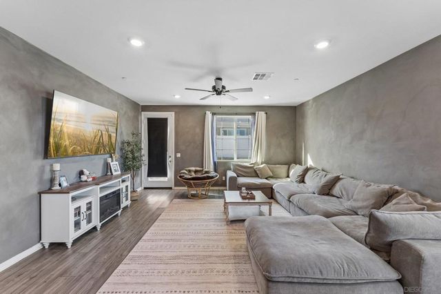 5587 Manila, Hemet, CA 92545