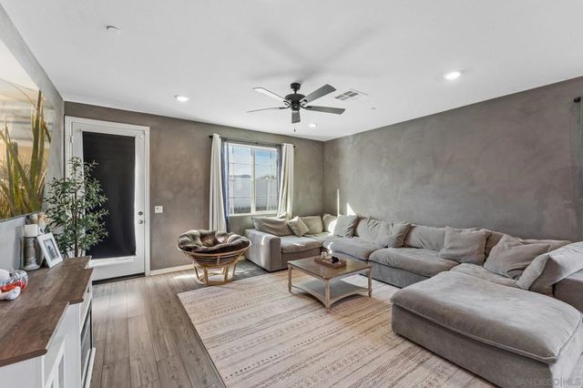 5587 Manila, Hemet, CA 92545