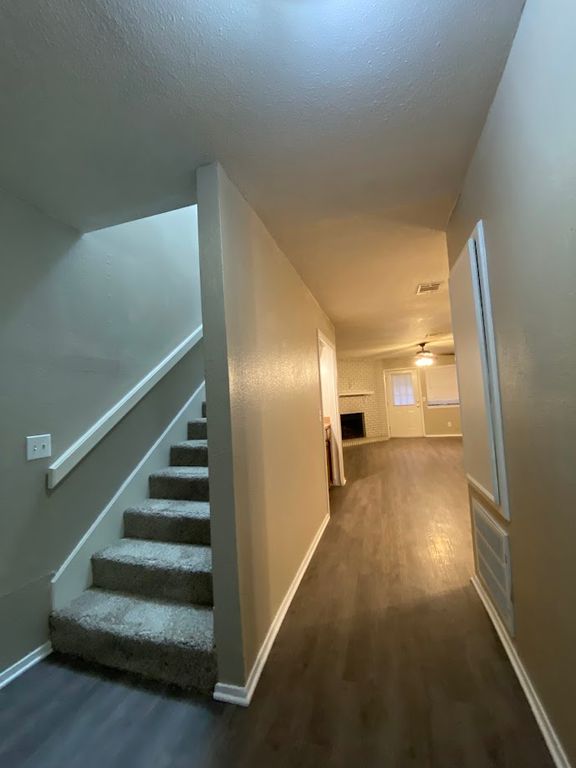 1305 West Villa Maria Road E103, Bryan, TX 77801 — photo 4