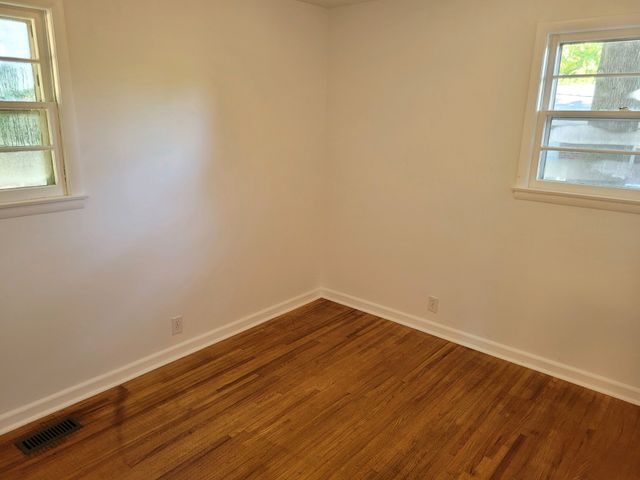 910 Mitchell Rd, Nashville, TN 37206
