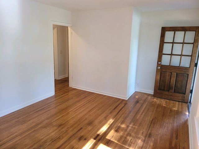 910 Mitchell Rd, Nashville, TN 37206