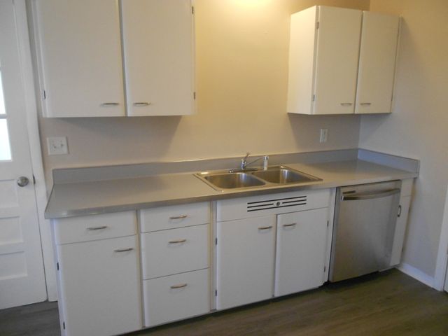910 Mitchell Rd, Nashville, TN 37206