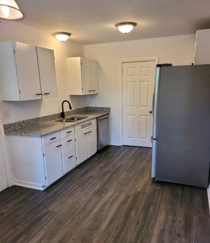 910 Mitchell Rd, Nashville, TN 37206