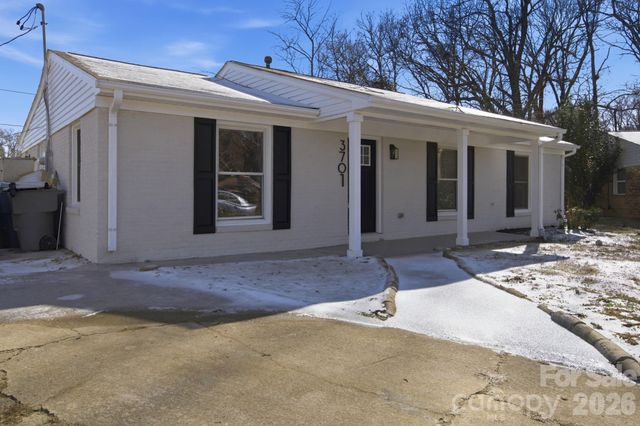3701 Shoup Court, Charlotte, NC 28216