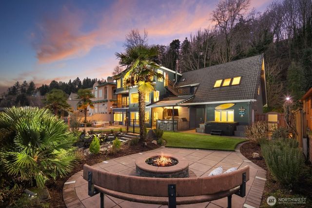 14014 Riviera Place NE, Seattle, WA 98125