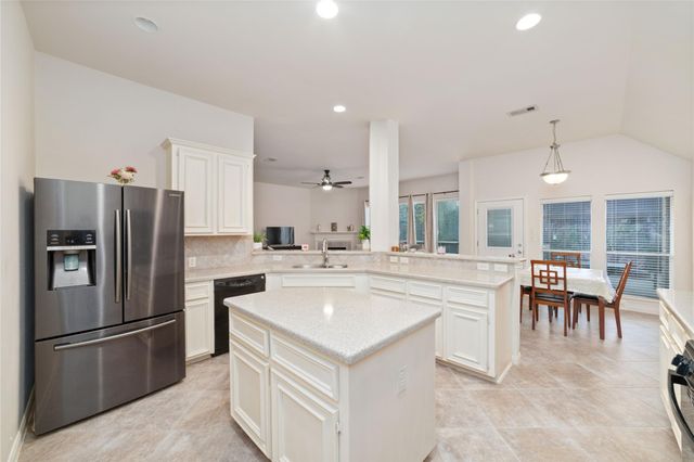 9815 Ryans Park Lane, Houston, TX 77089
