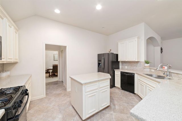 9815 Ryans Park Lane, Houston, TX 77089