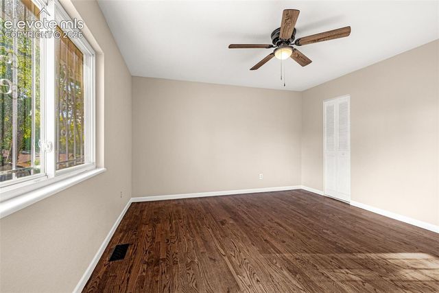 216 De La Vista Street, Colorado Springs, CO 80911