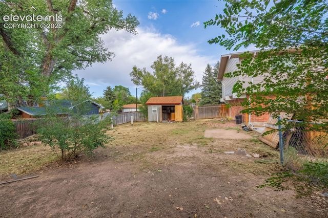 216 De La Vista Street, Colorado Springs, CO 80911