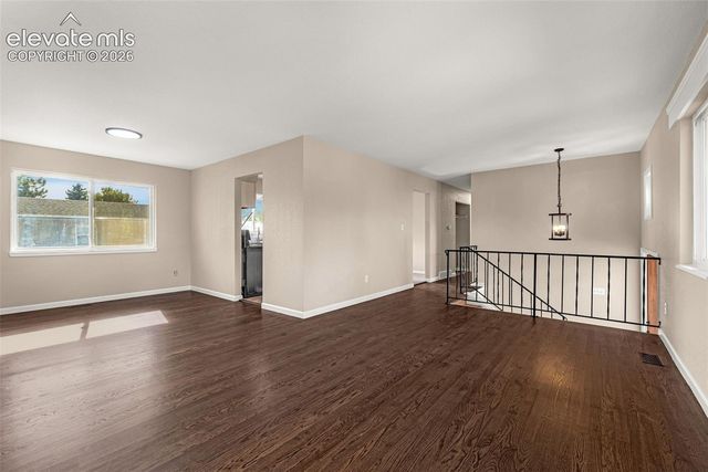 216 De La Vista Street, Colorado Springs, CO 80911