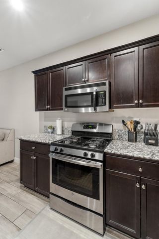 3050 N Kayenta Street, Visalia, CA 93291