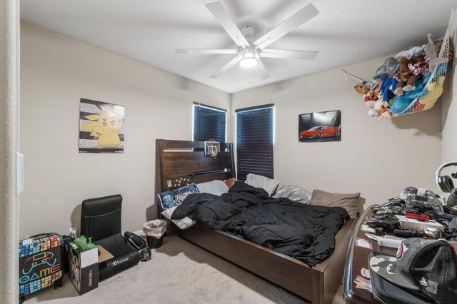 3050 N Kayenta Street, Visalia, CA 93291