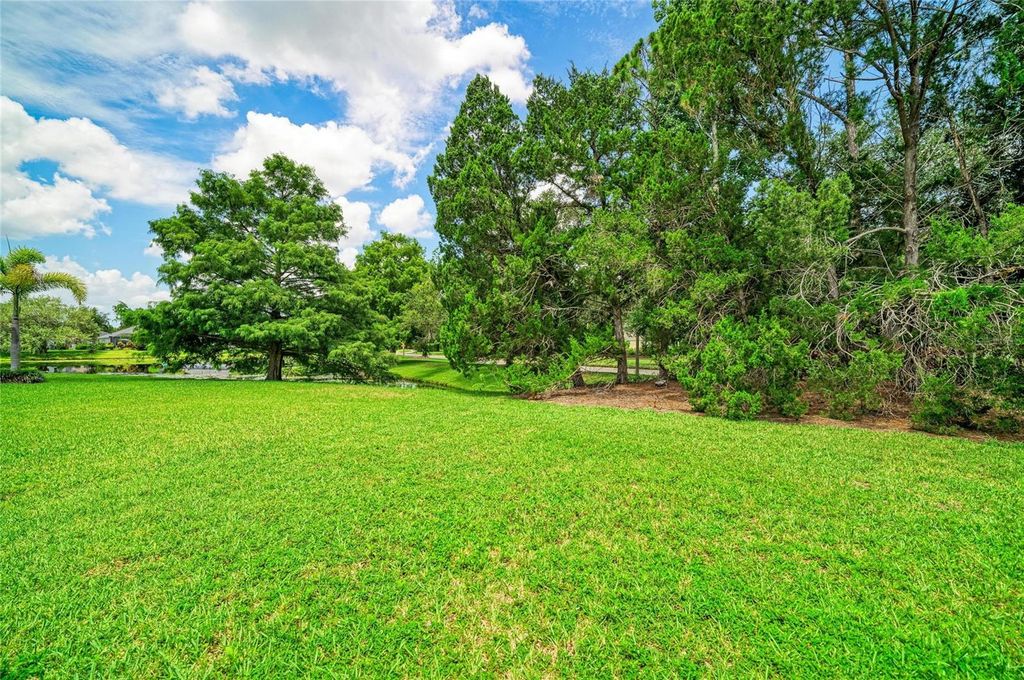 Image 17 of property listing at 6308 ROBIN COVE, Bradenton, FL 34202