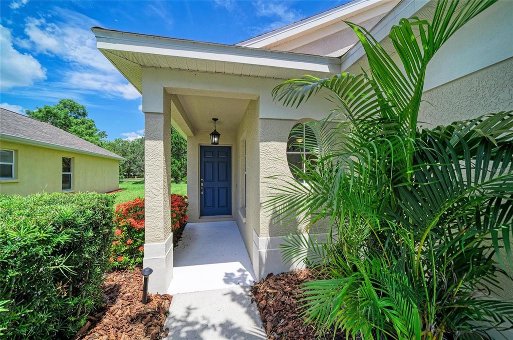 Image 3 of property listing at 6308 ROBIN COVE, Bradenton, FL 34202