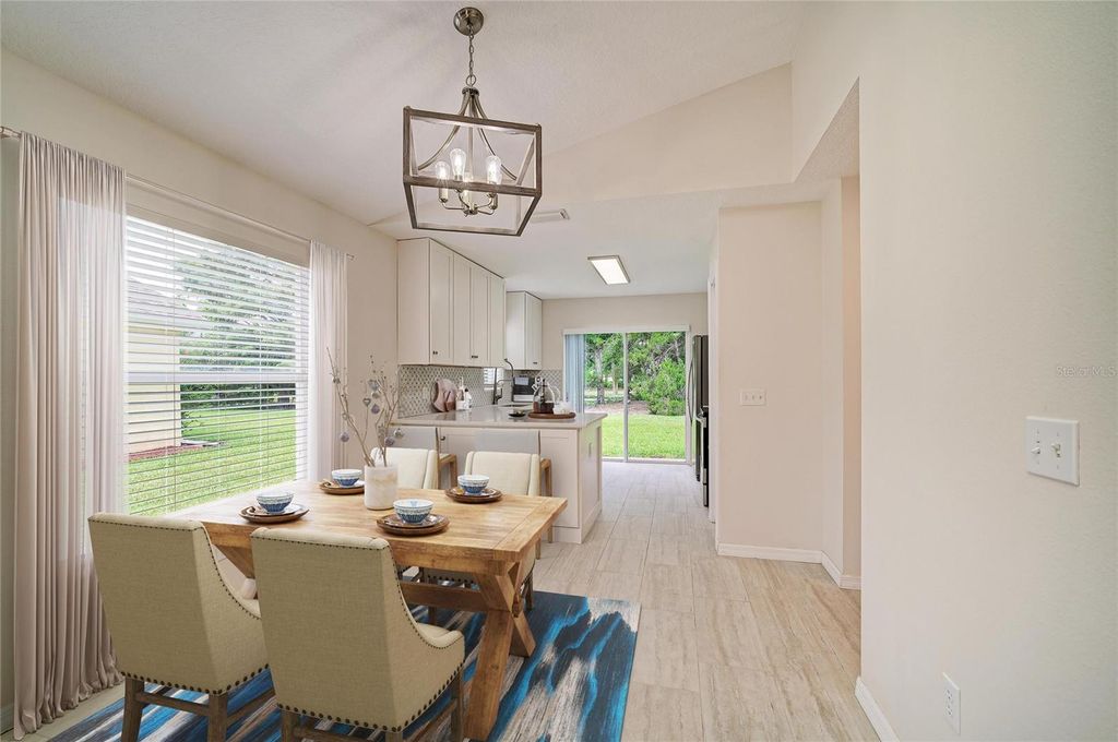 Image 5 of property listing at 6308 ROBIN COVE, Bradenton, FL 34202